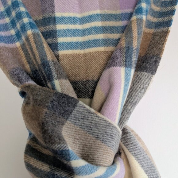 UNISEX J.Crew x MOON England Pure Merino Wool Plaid Scarf ✨ - Picture 3 of 8